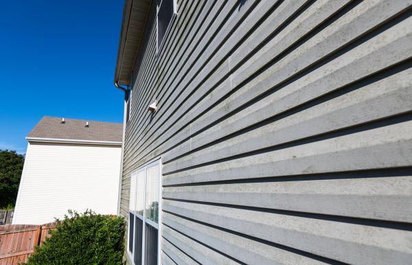 Cost of Vinyl Siding Panel Replacement in Middletown
